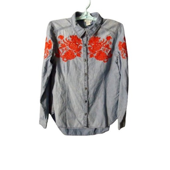 Sundance Tops - Sundance Cassidy Western Embroidery Chambray Denim Button Down Womens Medium